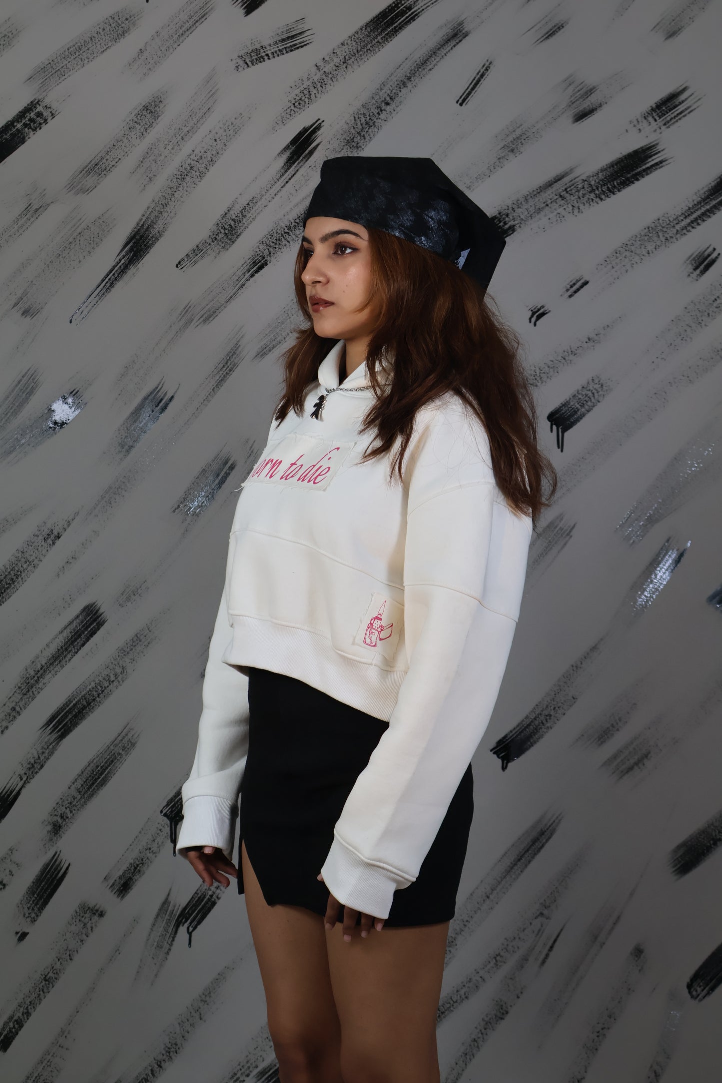 Lana-Del-Rey-pink-patch-hoodies-white