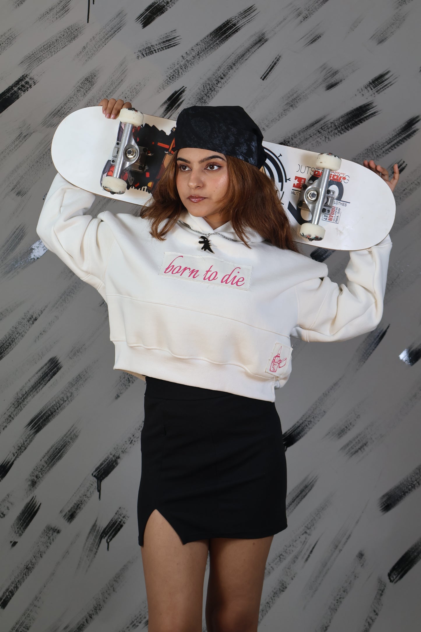 Lana-Del-Rey-pink-patch-hoodies-white