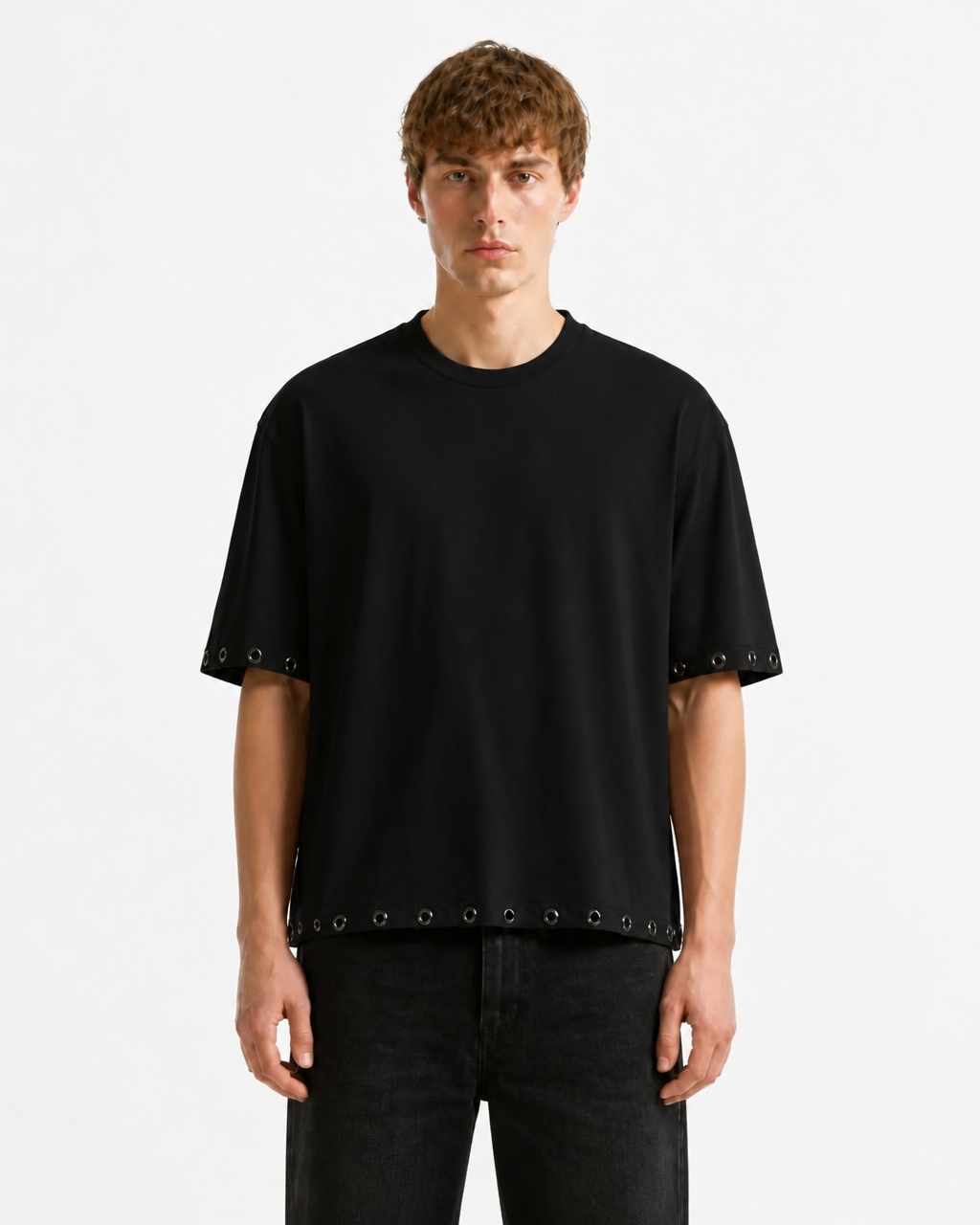 EYELET BLACK TEE